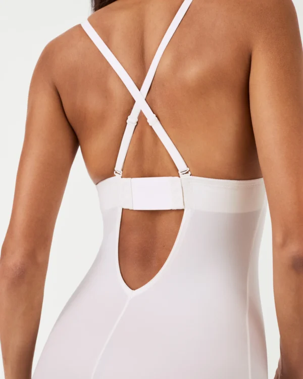 Spanx- Fancy Plunge Low-Back Mid-Thigh Bodysuit