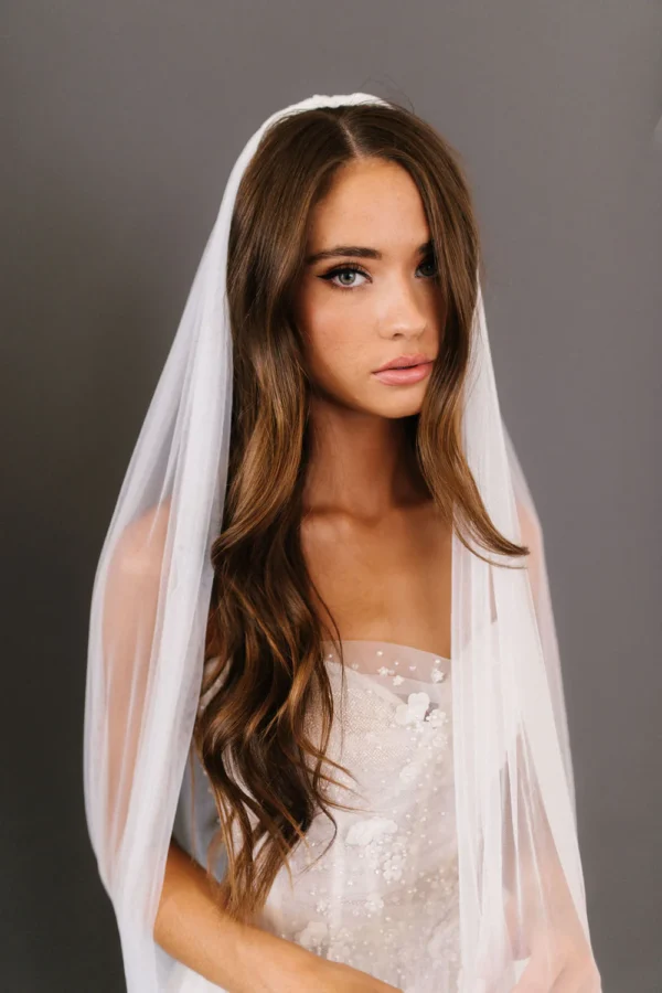 Day Dream Bridal Veil in Light Ivory & Latte | Untamed Petals